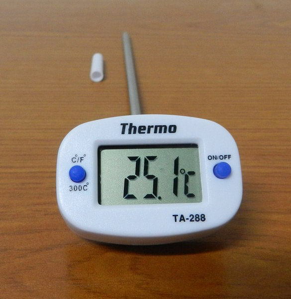 Термометр электронный поворотный 4мм